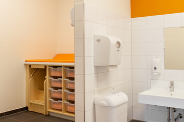 Wasch- und Wickelräume